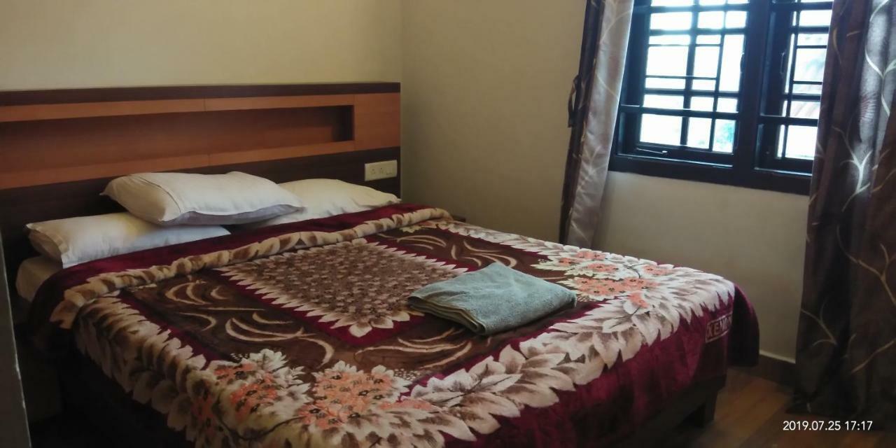 Adhithya Holidays Kodaikanal Buitenkant foto
